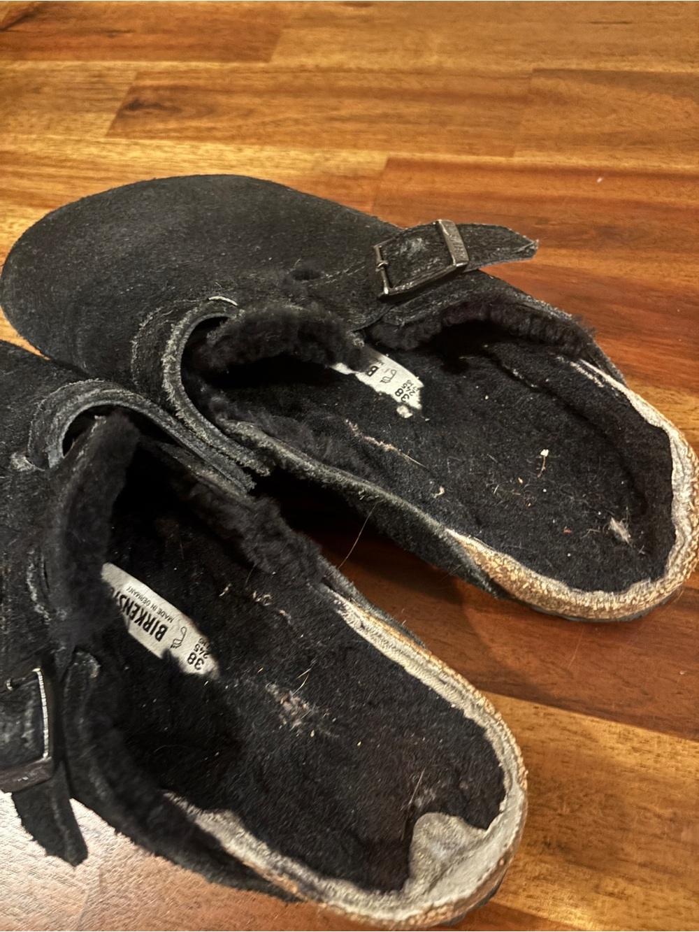 Birkenstock Boston Shearling - Black Suede - Picture 4 of 6